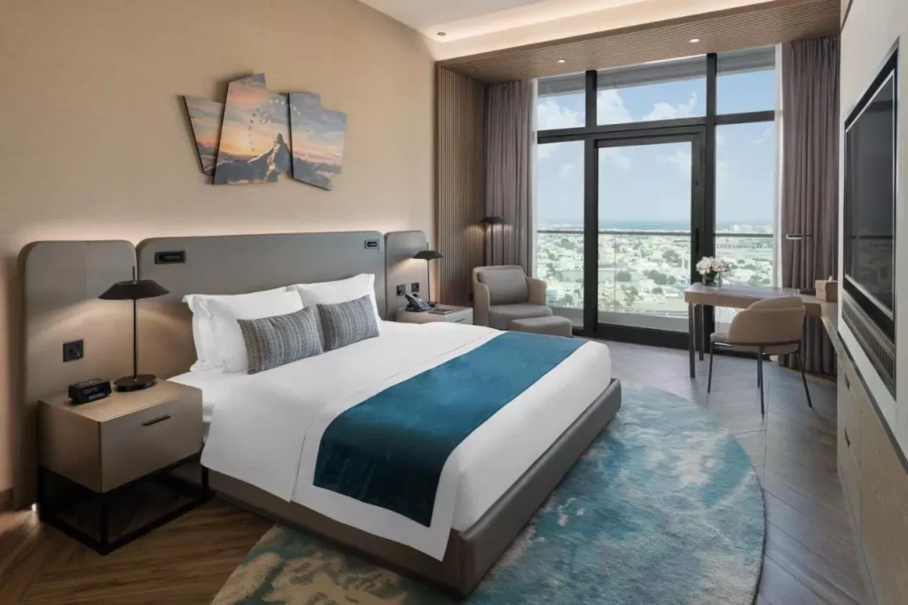 sheraton grand hotel dubai book with tabby and tamara